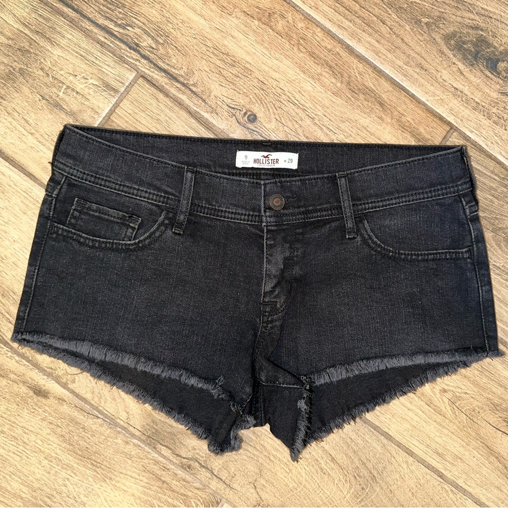 Hollister Jean Shorts - Size 9